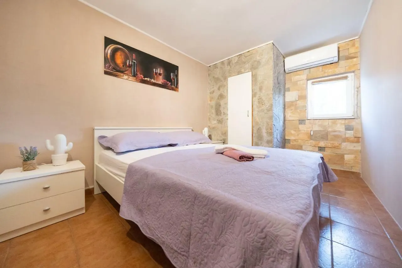 Holiday home Villa Marino Donji Zemunik