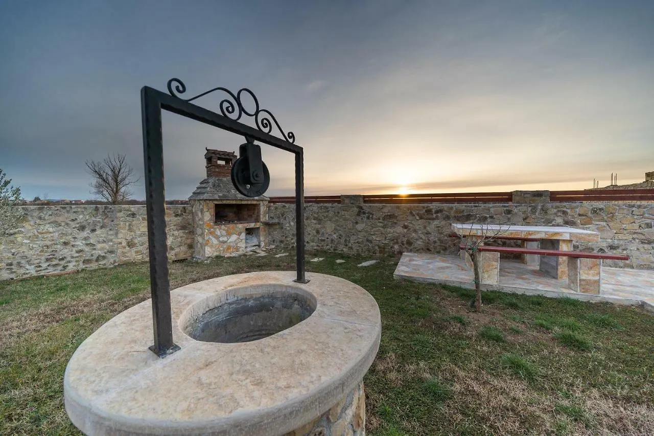 Villa Marino Donji Zemunik Croatia