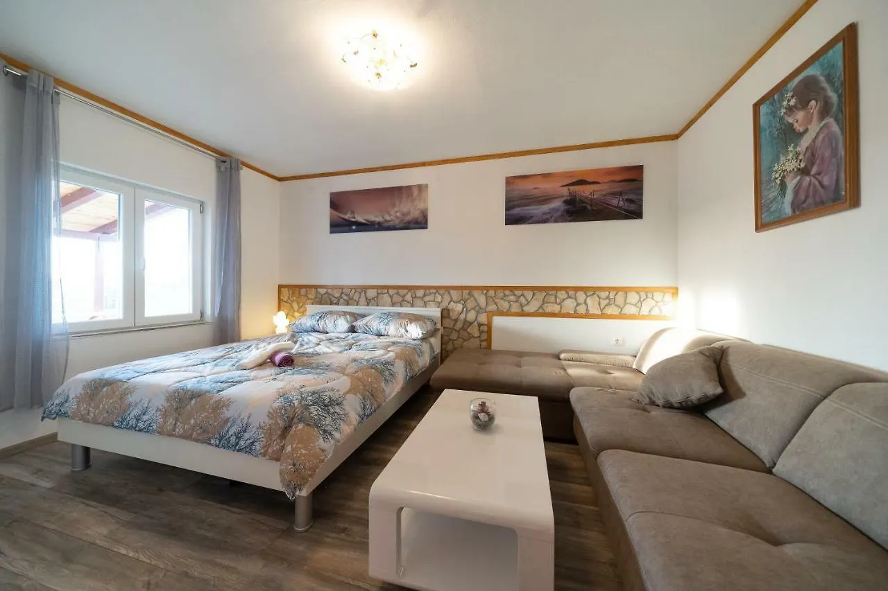 Villa Marino Donji Zemunik 0*,  Croatia